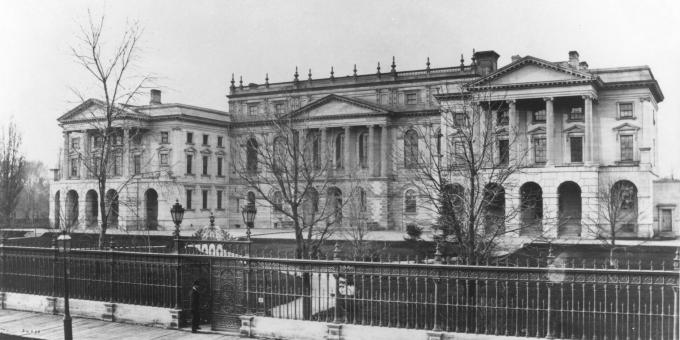 Osgoode Hall en 1868