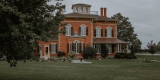 Cottonwood Mansion